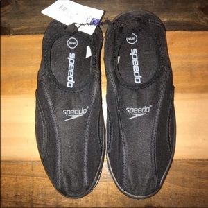 Speedo NWT Men’s Surf Walker Pro Shoe Size 6 Men’s